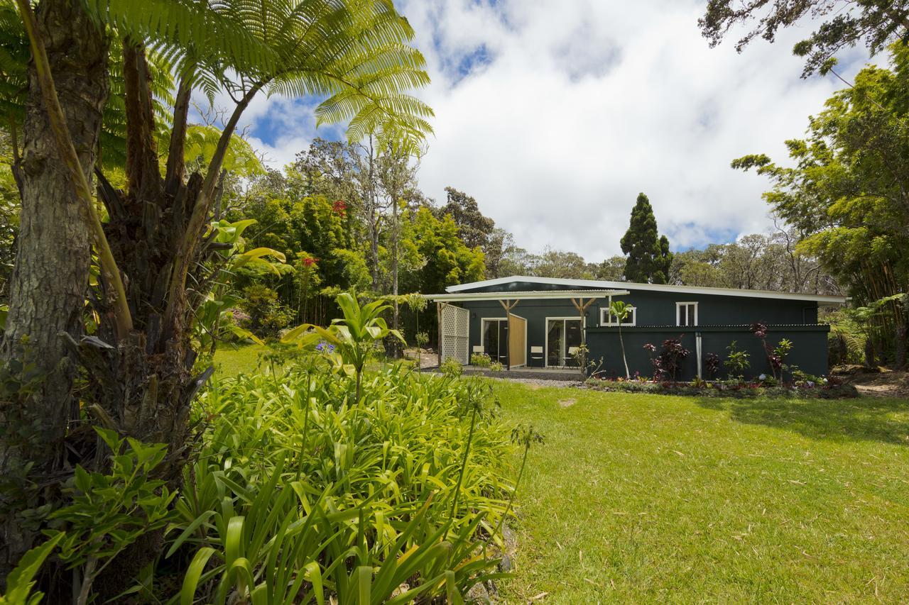 Hale 'Ohu Bed & Breakfast Volcano Eksteriør billede