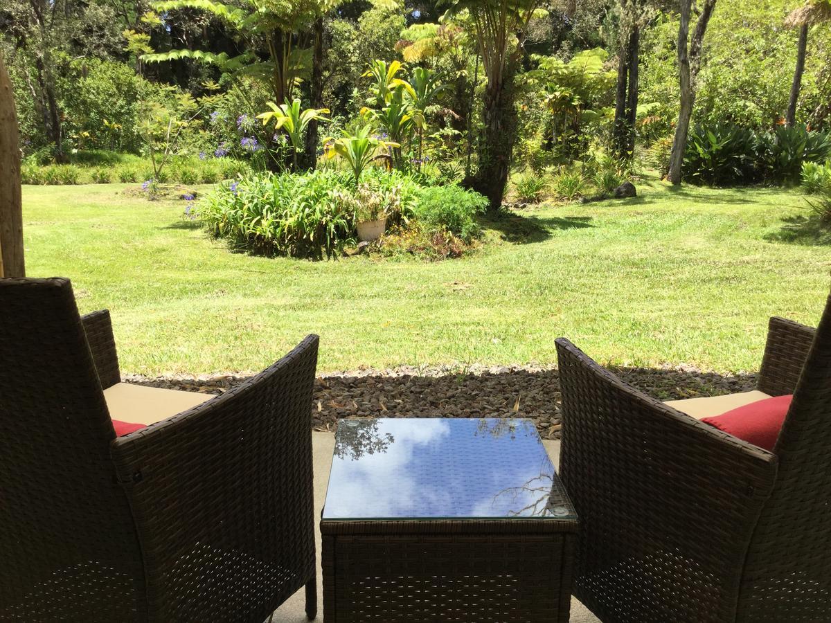 Hale 'Ohu Bed & Breakfast Volcano Eksteriør billede